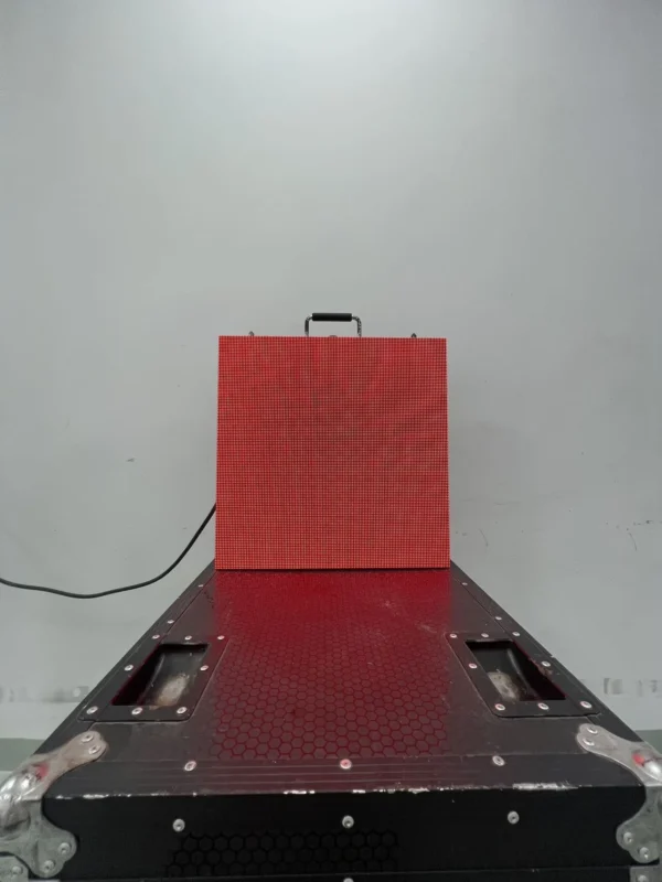 01-6 Used Gloshine LED screen P3.91 (2018, 40 sqm) - photo 01