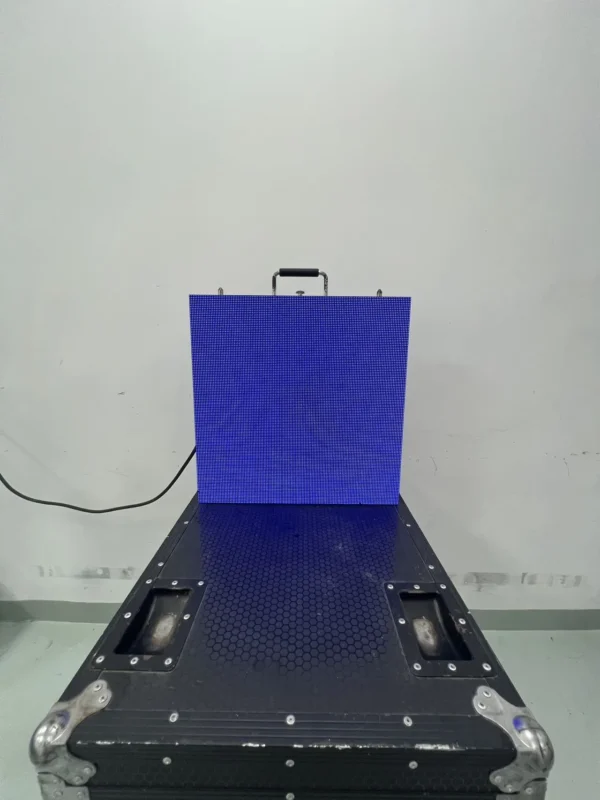 03-6 Used Gloshine LED screen P3.91 (2018, 40 sqm) - photo 03