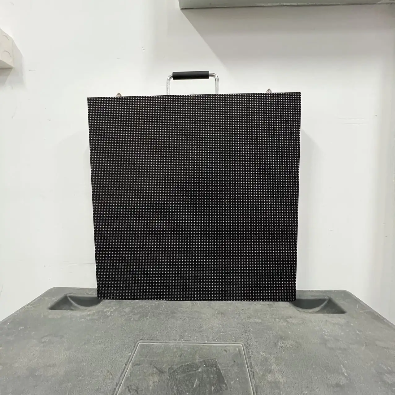 Used Gloshine LED screen P3.91 (W3.91 2020) - photo 05